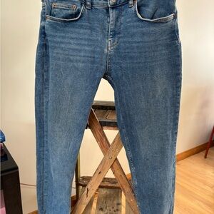 Women’s Raw-Edge Jeans